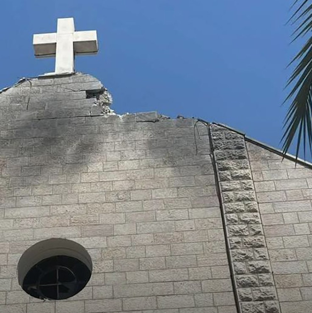 Particolare della chiesa colpita (foto inviate da mons. Marcuzzo)