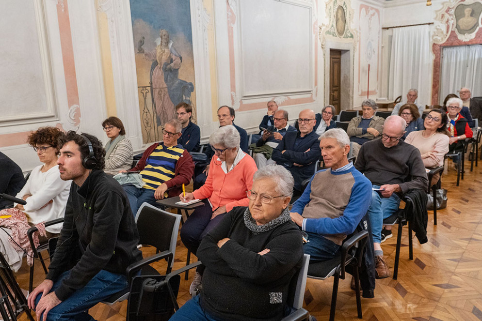I presenti all'incontro presso il Centro Studi Biblici di Sacile