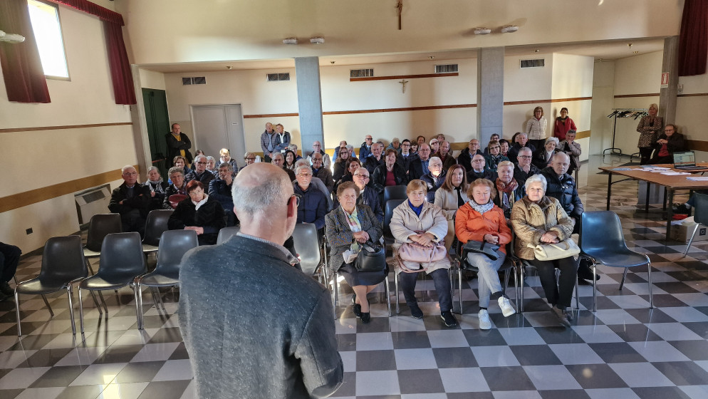 La consegna del materiale della campagna abbonamenti 2026 nel salone di Pinidello