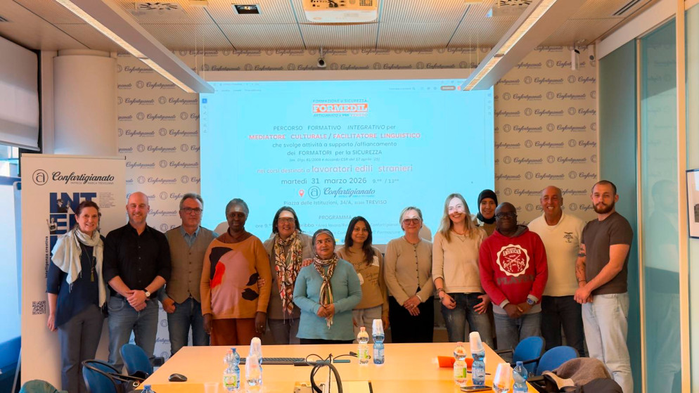 I partecipanti al corso e i docenti, assieme al direttore di Formedil Artigianato e PMI Veneto, Sandro Martin