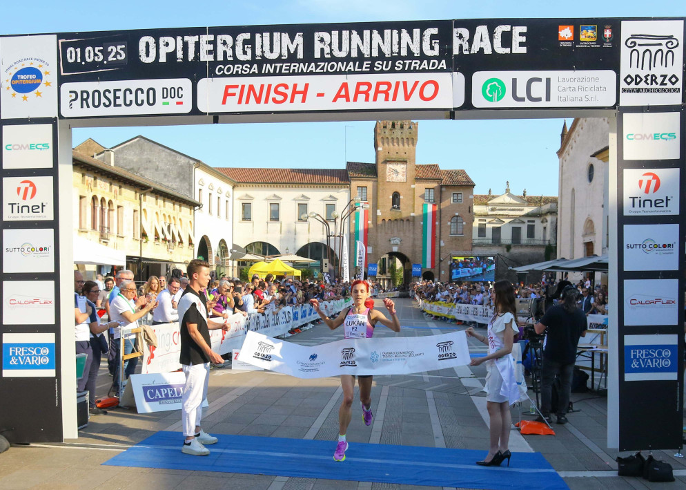 La vittoria di Klara Lukan nel 2025 (foto Atleticamente)