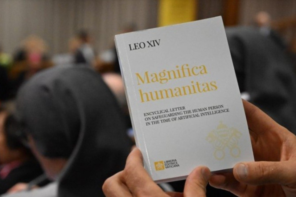 PAPA LEONE: pubblicata la sua prima enciclica sull'Intelligenza artificiale